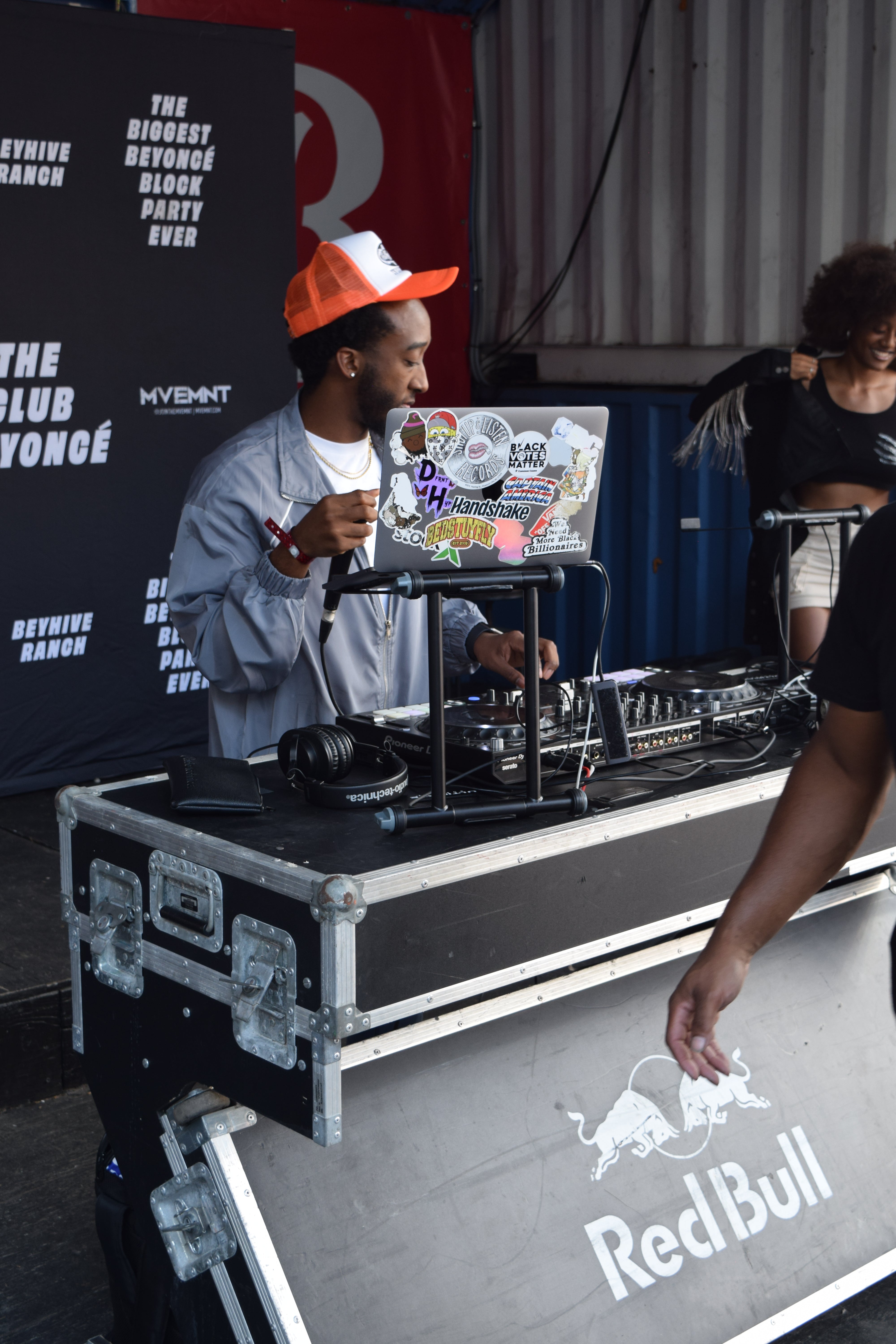 Book DJ_3o7 – 3o7pm